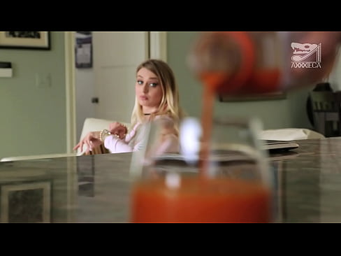 ❤️ मोठ्या स्तन आणि घट्ट मांजर असलेल्या गरम मुलीला पराभूत पासून कोंबडा मिळतो, पण खूप कठीण अश्लील mr.pornhills-com.ru ❤